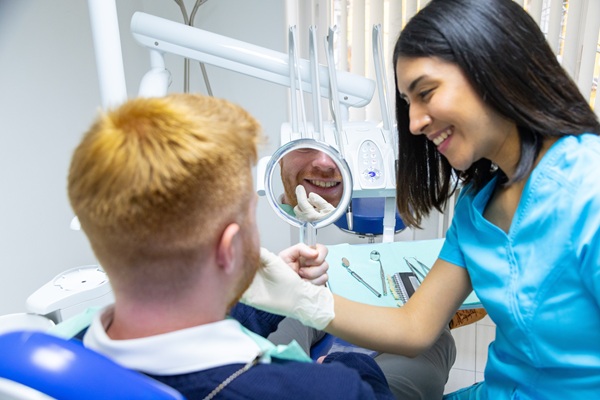How Dental Bonding Is Used For Cosmetic And Restorative Dentistry